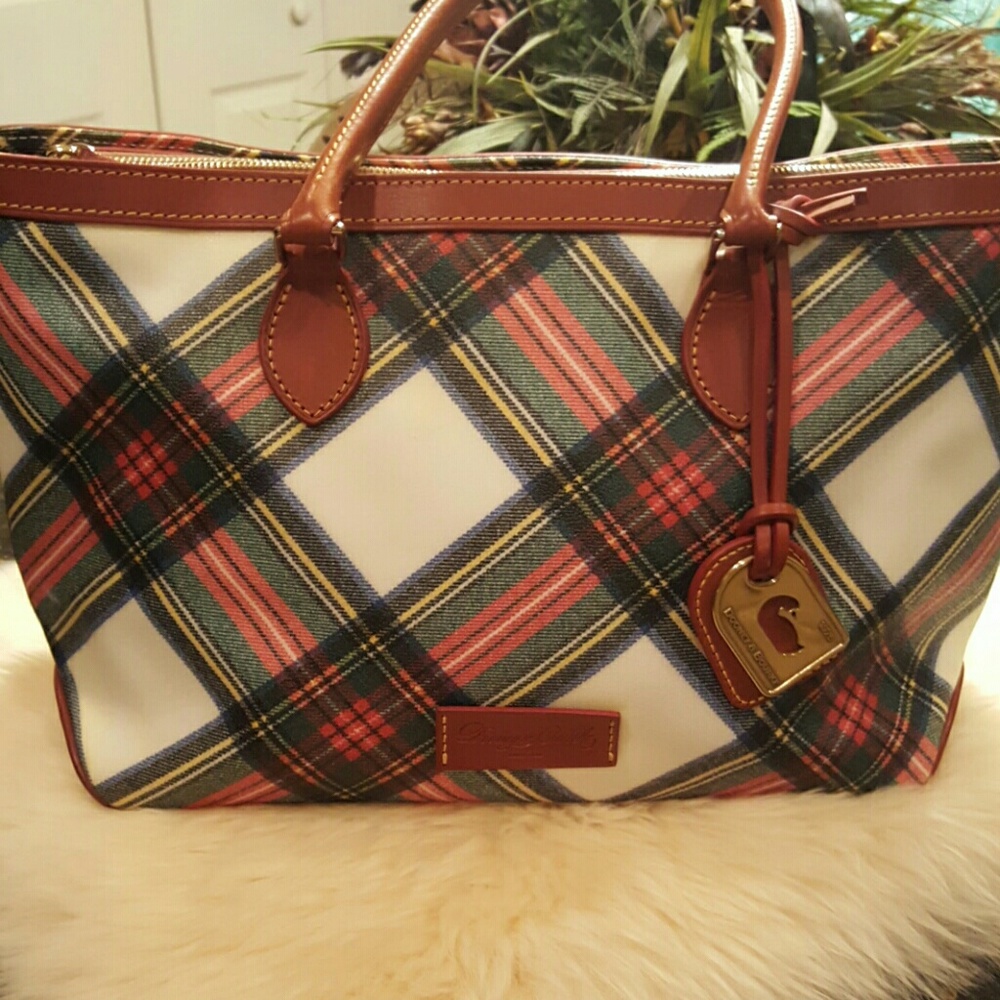 Dooney & Bourke